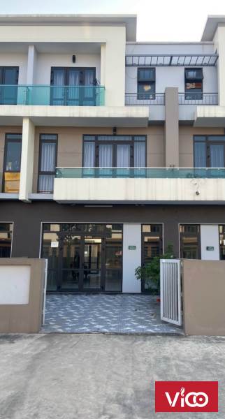 Bán nhà phố 120m2 ở VSIP Bắc Ninh chỉ 7,x tỷ, đầy đủ mọi tiện ích, kinh doanh sầm uất