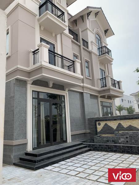 Bán biệt thự 3 tầng siêu đẹp vị trí đắc địa.