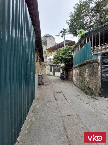 BÁN NHÀ PHỐ 8/3 GẦN KIM NGƯU THANH NHÀN HAI BÀ TRƯNG HÀ NỘI. DT 40m2, MT 4.5m. GIÁ CHÀO