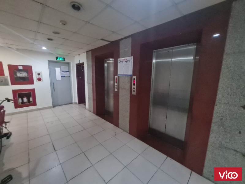 Bán căn chung cư Hà Đông mặt đường 6, lô góc, 138m2, ban công đông nam, nội thất xịn sò chỉ 2 tỷ