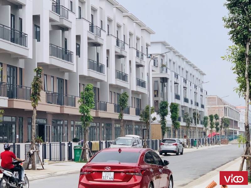 Bán nhà 4 tầng ngay 7 chân đế chung cư , tiện ích đầy đủ .