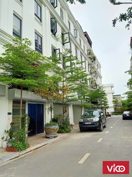 CẦN BÁN GẤP LIỀN KỀ PHÚ DIỄN 62M2,5 T,ĐẦU TƯ TIỀM NĂNG TĂNG GIÁ, CHỈ 8TỶ