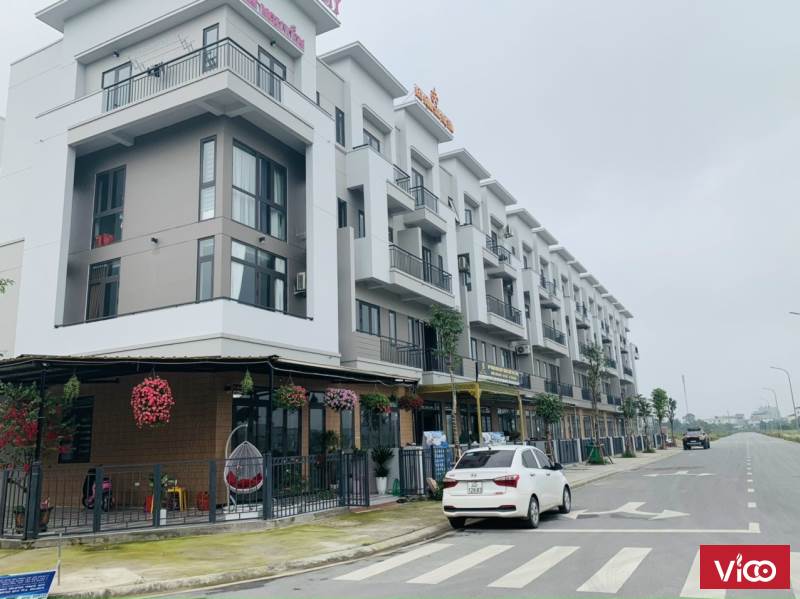 Bán nhà 4 tầng giữa trung tâm TP Từ Sơn . vị trí đắc địa, giữa trung tâm TP Từ Sơn.