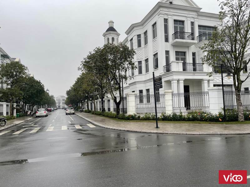 Bán biệt thự Nguyệt Quế Vinhomes Riverside, 391m2, 152 tỷ, View hồ, Đẹp không tỳ vết