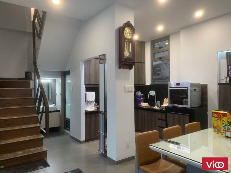 Bán nhà Phú Nhuận, hẻm xe hơi đỗ cửa, ngay CV Gia Định, 3 tầng mới đẹp, chỉ 7.75 tỷ