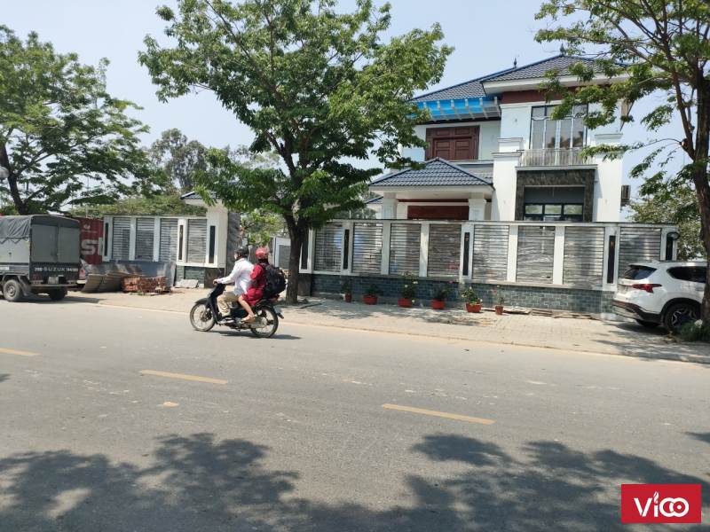 MÌNH CHÍNH CHỦ ĐẤT THÀNH PHỐ TỪ SƠN CẦN B Á N LẠI MẢNH ĐẤT DT 94 M2 , MẶT TIỀN 5.5 M