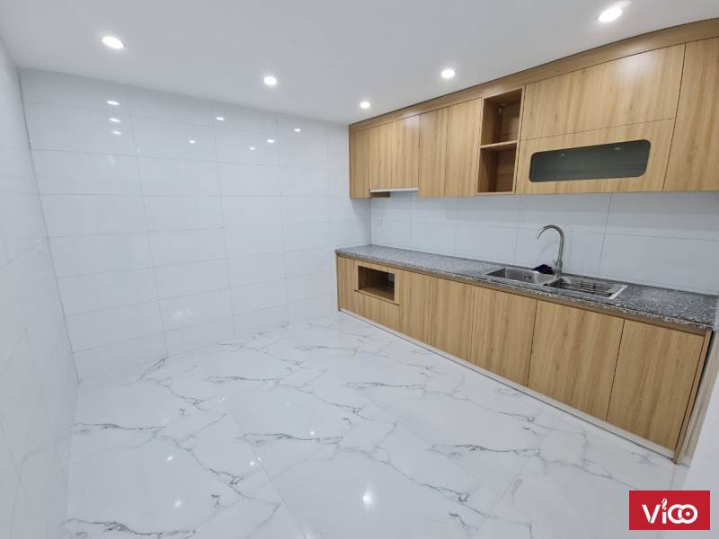 Bán nhà 3 tầng xây mới ngõ Tôn Đức Thắng