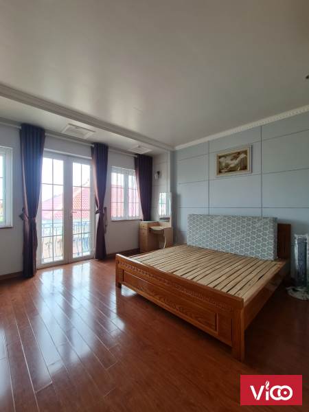 Bán nhà mặt đường Hoàng Thế Thiện