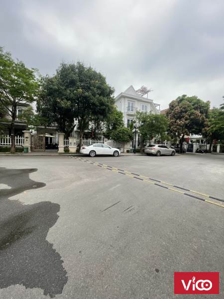 Chính chủ bán biệt thự Vinhomes Riverside Long Biên 175m2, nhỉnh 40 tỷ