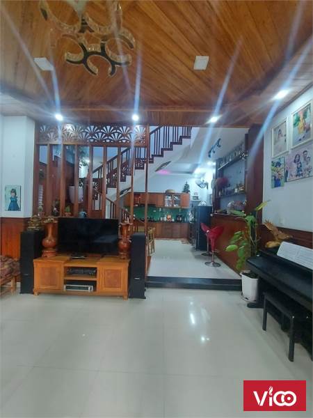 Bán nhà mặt tiền nội thất gỗ cực đẹp 100m2 Hòa Xuân Cẩm Lệ