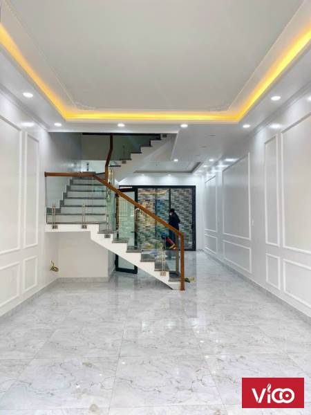 Bán nhà Chợ hàng 4 tầng xây mới giá cực đẹp