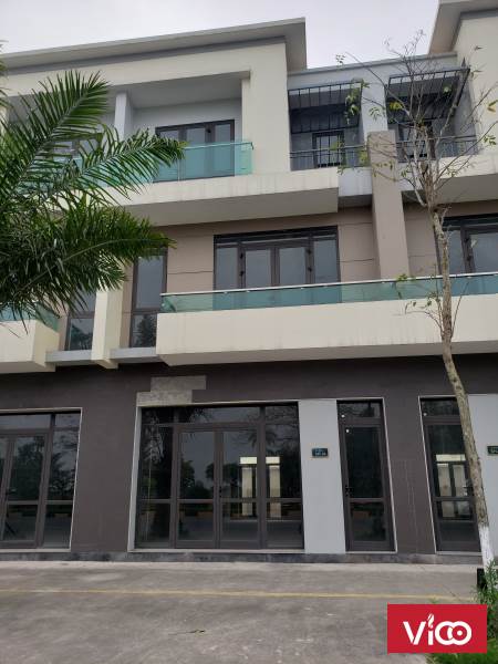 Bán căn Shophouse 3 tầng 120 m2,hướng Đông, mặt đường Hữu Nghị 56 mét, giá 12xxxx, Từ Sơn, Bắc Ninh.