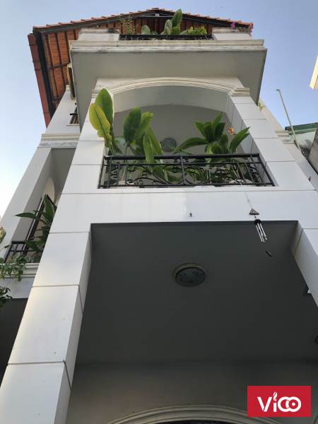 DLusso chính chủ cần bán gấp căn hộ 1PN, sổ hồng riêng, tầng sân vườn, giá chỉ từ 3.1 tỷ
