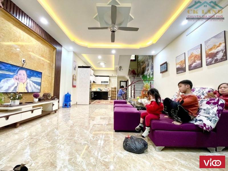 Bán căn nhà ở Thiên Lôi(mạn Chợ Đôn Phúc Tăng) sau nhà mặt đường Thiên Lôi Full nội thất !