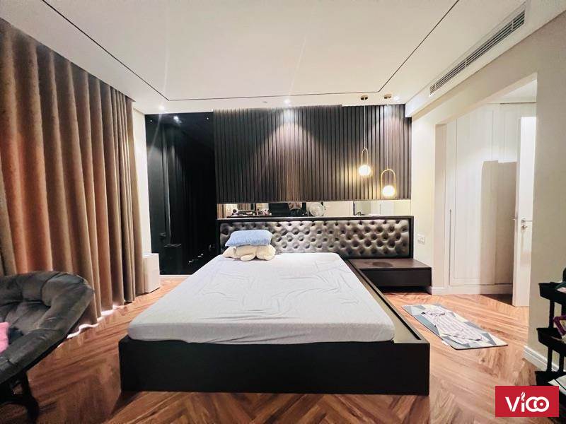 Bán chung cư Cao Cấp, 115m, 3 Ngủ, gần Ngã Tư Sở, Thanh Xuân, 5,3 tỷ