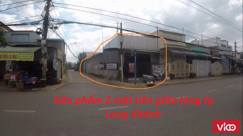 Bán nhà 2mt mặt bằng kinh doanh trung tâm chợ Xuân Hòa,tp Long Khánh