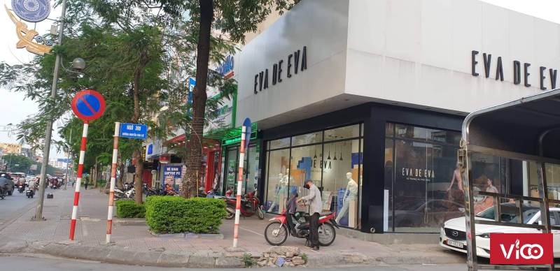 Bán nhà phố Nguyễn Văn Cừ 32m2, Mặt tiền 8.2m, giá 7.4 tỷ, Kinh doanh đỉnh cao