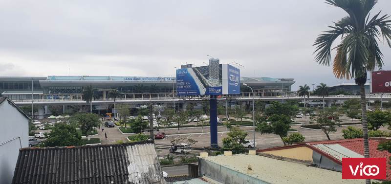 CẦN BÁN GẤP CĂN NHÀ 3 TẦNG THI SÁCHH, LÔ GÓC ,KINH DOANH, SÁT SÂN BAY.