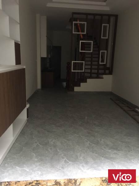 Ô tô đỗ cửa Nguyễn Văn Cừ Long Biên nhỉnh 4 tỷ 5T chính chủ bán nhà giá rẻ