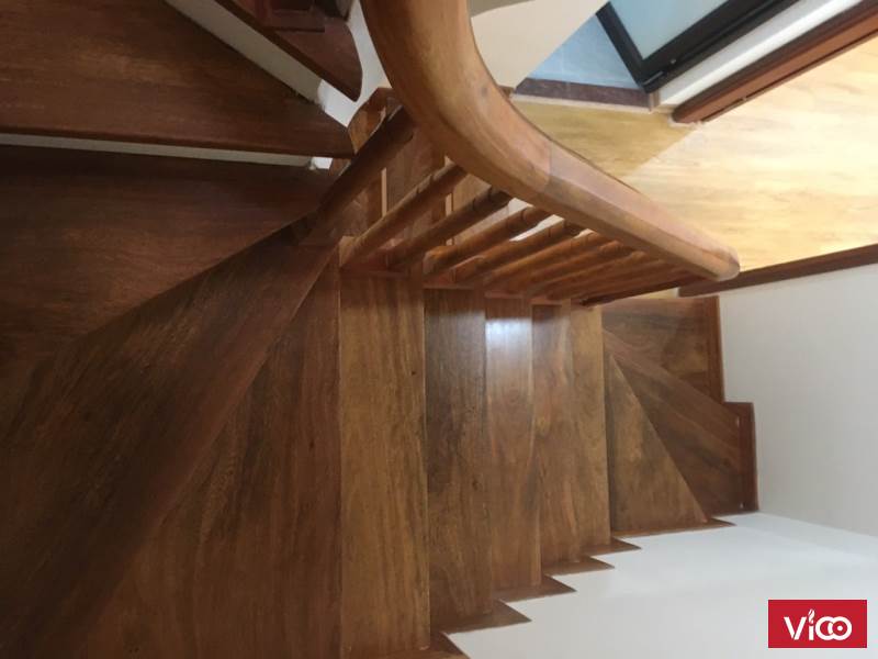 Ô tô đỗ cửa Nguyễn Văn Cừ Long Biên nhỉnh 4 tỷ 5T chính chủ bán nhà giá rẻ