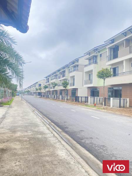 Cần tiền bán nhanh căn nhà phố 90m2 tại khu centa vsip bắc ninh