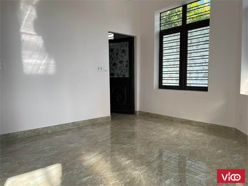 Bán nhà ngã 4 đường Núi Thành Phan Đăng Lưu diện tích 80m2 kinh doanh tốt