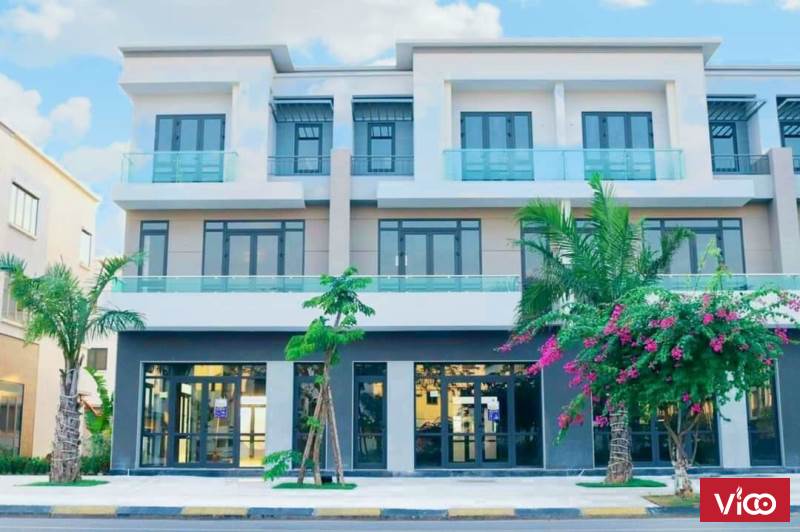 Bán căn shophouse tại Centa City đường rộng 56m kinh doanh buôn bán sầm uất