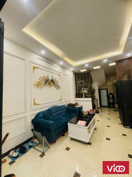 Nhà đẹp như tranh ở Kim Giang Thanh Xuân, gác qua nhà, đủ nội thất, 35m2 x 4,5 tầng, 3,5 tỷ.