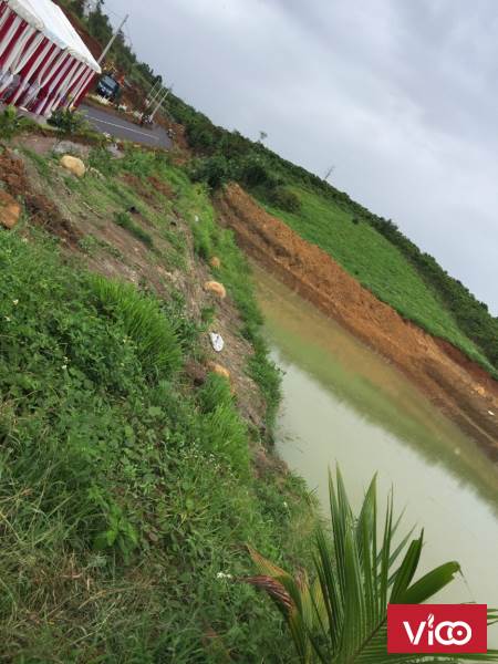 còn gì đẹp hơn đất nơi em