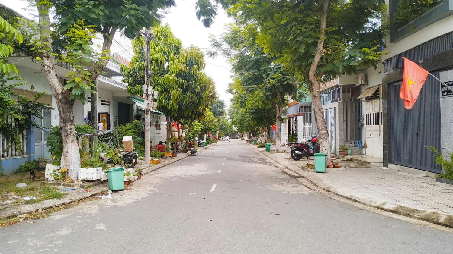 Cần Bán Nhà mặt phố đường Đa Mặn, Ngũ Hành Sơn Sát Bệnh Viện 600 giường Đối Diện Công Viên.