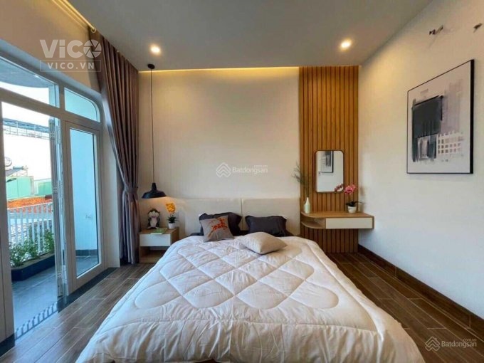 HIẾM! P/lô ô tô Nguyễn Chánh, 105mx2T, tặng nội thất VIP, ở luôn, hơn 3 tỷ.