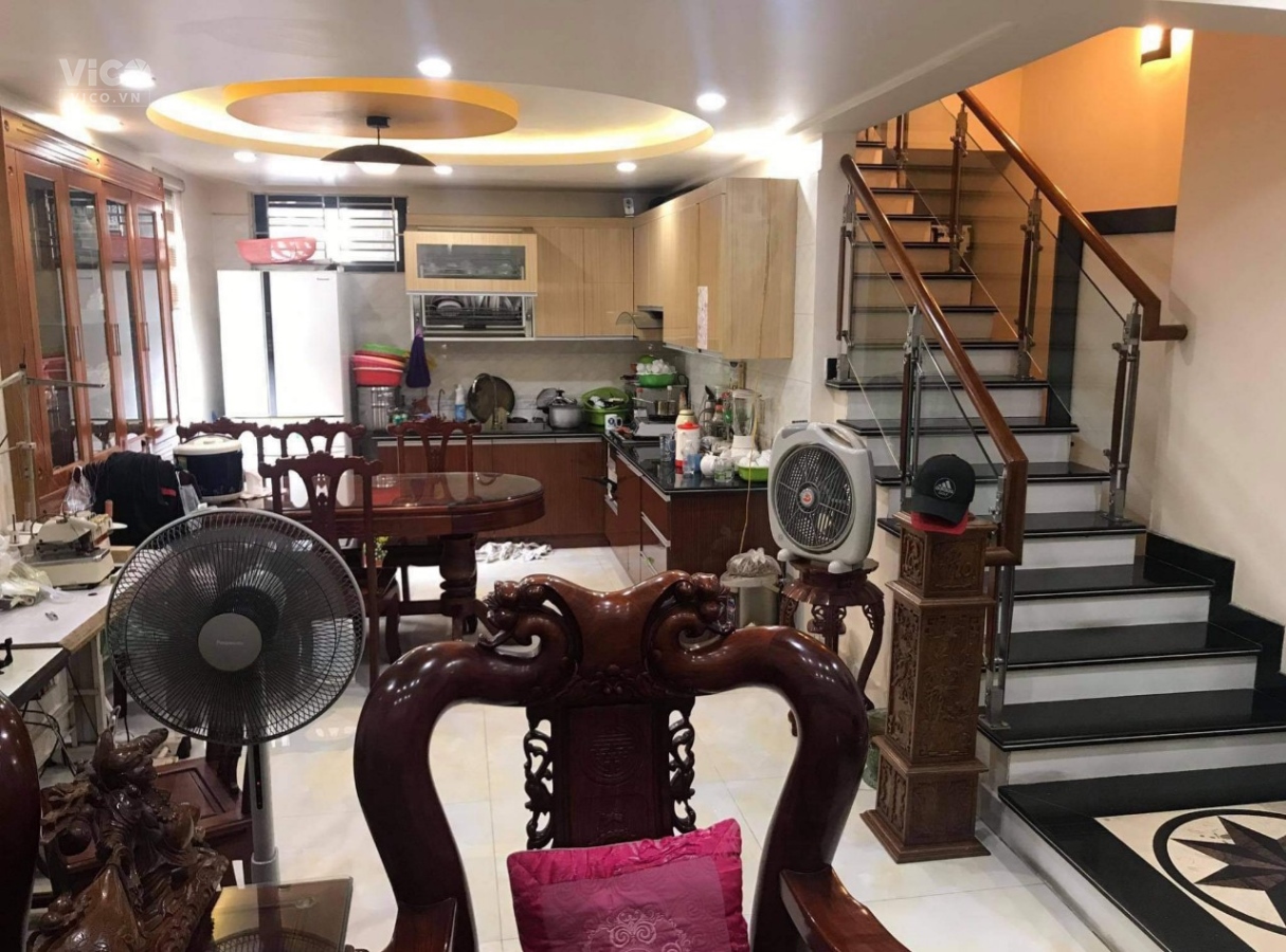 Bán nhà tại đường vòng Vạn Mỹ