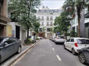 CHÍNH CHỦ BÁN NHÀ LIỀN KỀ LÔ GÓC 2 MẶT TIỀN TẠI 158 NGUYỄN SƠN LONG BIÊN HÀ NỘI