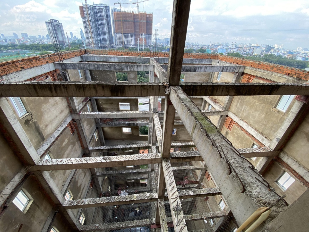 Bán gấp căn hộ dịch vụ Mặt tiền Quận 7. Giá 120 tỷ với diện tích 435 m2