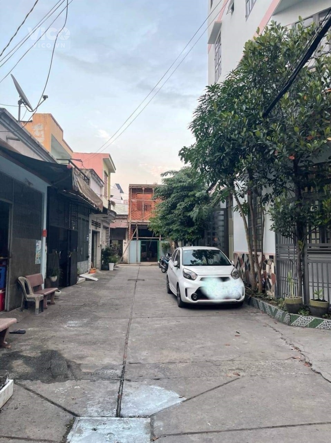 Nhà 4 tâng Lê Văn Quới Q,Bình Tânhẻm xe hơi4,2x10