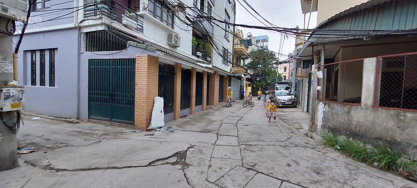 Bán nhà Bằng Liệt Linh Đàm Hà Nội 50m2 x 3 tầng 4.1 tỷ. Ngõ rộng thoáng gần oto