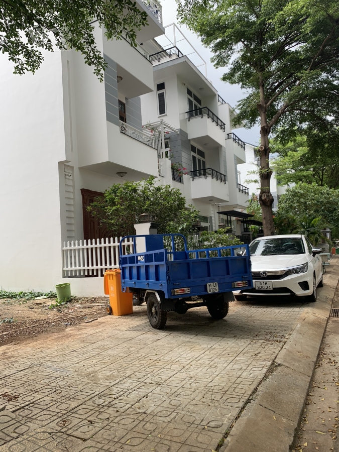 Bán biệt thự riêng KDC Gia Hoà. , DT 5 x 20 m, Giá 14 tỷ thương lượng chính chủ