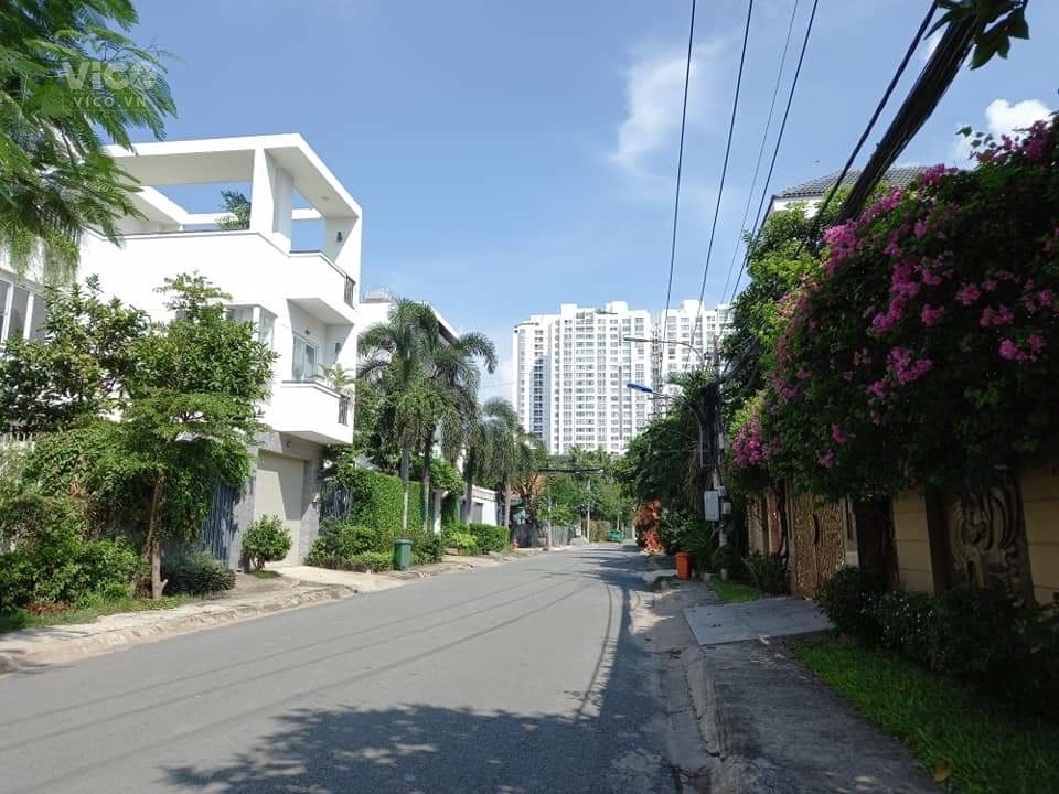 MẶT TIỀN NGANG HIẾM NGUYỄN VĂN QUỲ QUẬN 7 75M2 8,2 TỶ