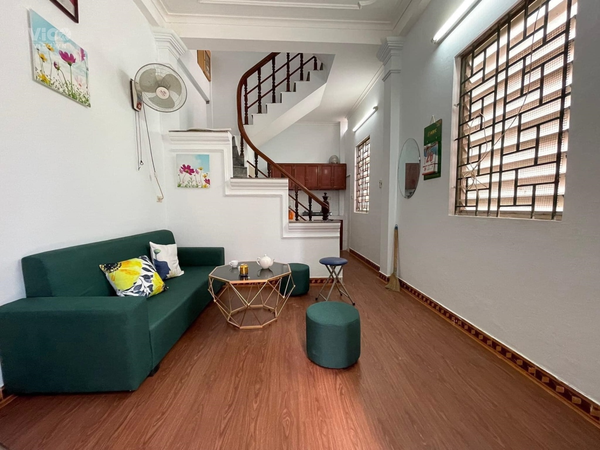 Bán nhà mặt phố Quang Trung, Hà Đông, kinh doanh, vỉ hè, 33mx4tầng, chỉ 9.9tỷ.