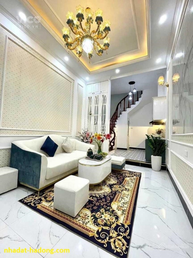 Nhà 5 tầng siêu đẹp Yên Nghĩa 50m2, Mt 4m KD vip ô tô đỗ cửa tặng NT, giá 6,3 tỷ