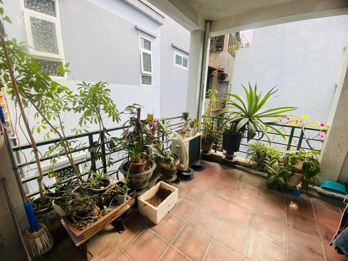 Nhà thoáng sáng Ngọc Lâm 66m2 4 tầng mặt tiền 6m 6 tỷ