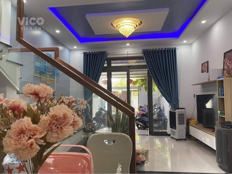 Bán nhà Nguyễn Văn Linh, ô tô đánh võng, giá nhỉnh 4 tỷ.
