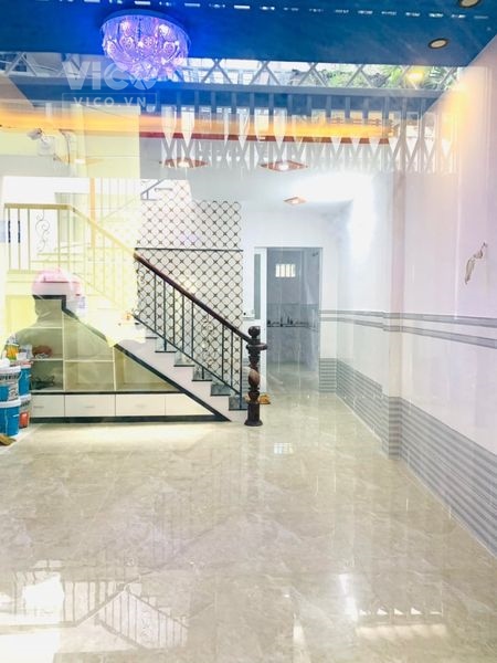 Bán nhà đường Kênh Tân Hóa Phường Phú Trung Quận Tân Phú. 65.2 m2. Giá 5.2 tỷ 0988758645.