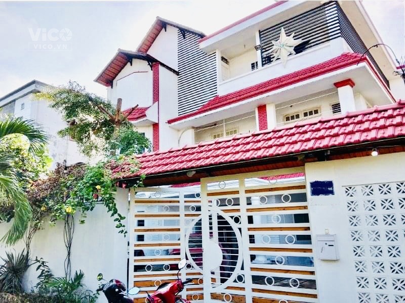 Bán Biệt Thự VIEW sông SG, DT 16x 26 , giá 38 tỷ P. Hiệp Bình Chánh Thủ Đức