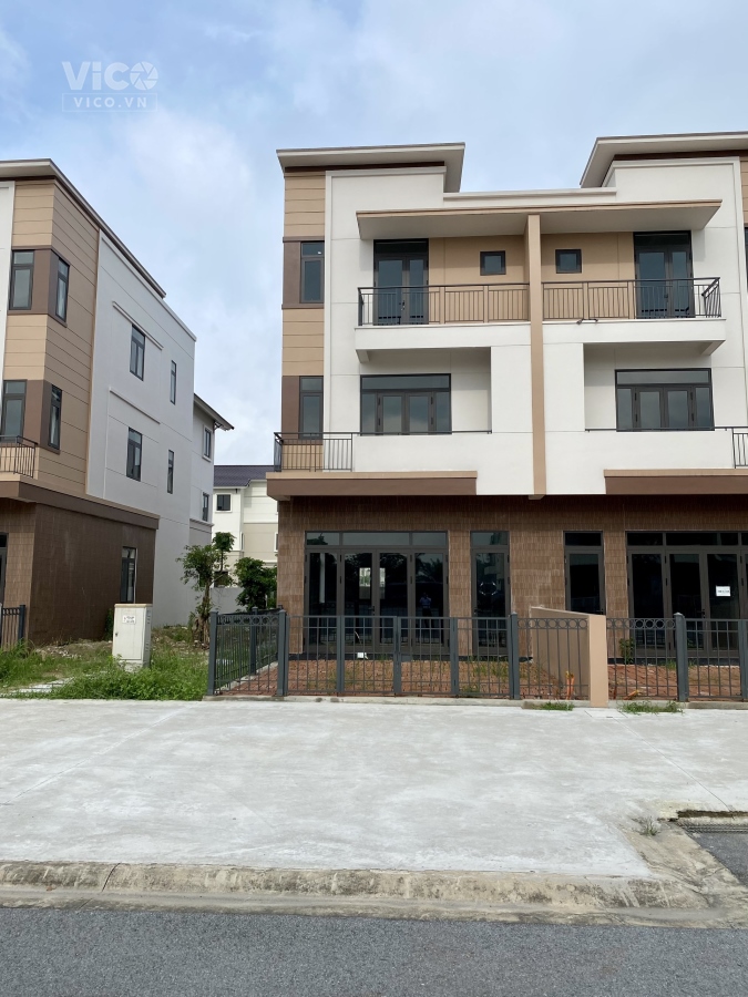 Căn góc vườn hoa cực thoáng,hướng Đông,120m2,giá thấp hơn thị trường vài trăm