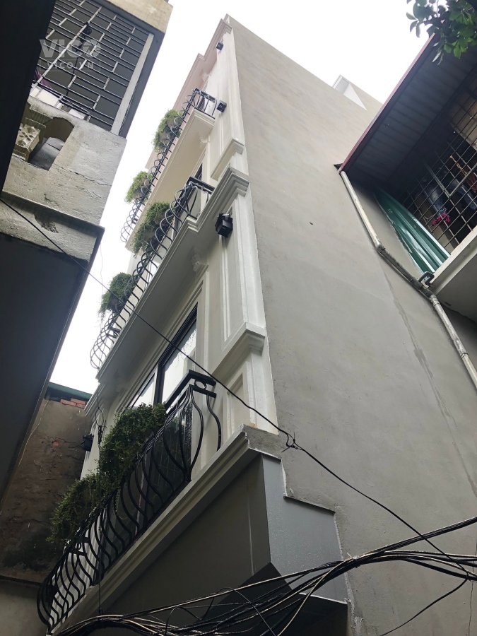 Nhà lô góc, phố lò đúc, thiết kế hiện đại