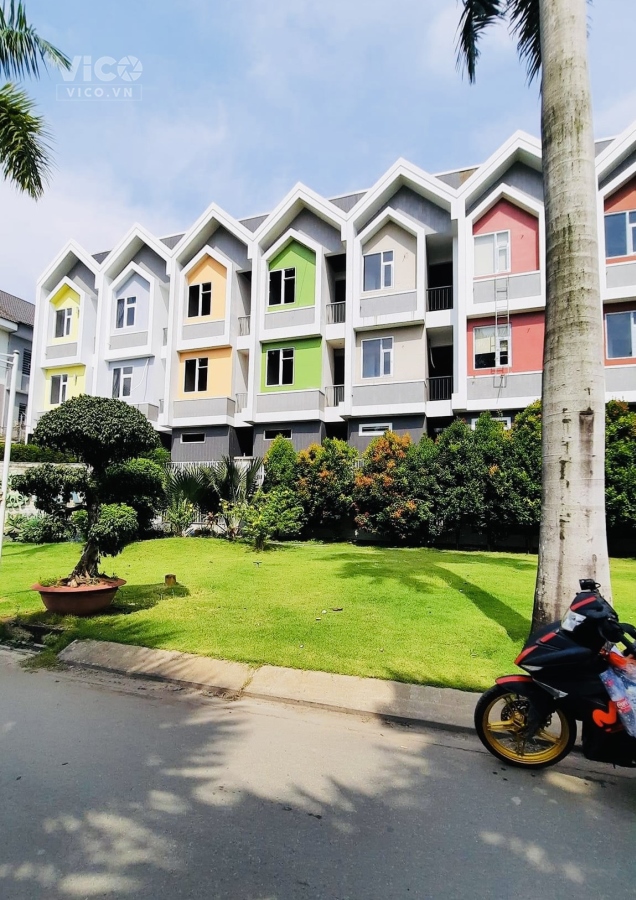 Bán căn hộ dịch vụ Đường số 12 ,5 tầng ,DT 8.5x17 , giá 19 tỷ TL chính chủ