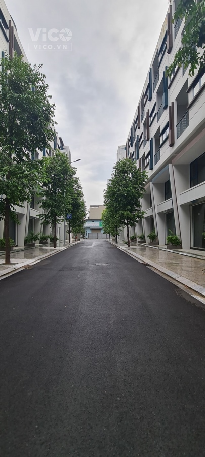 Bán Liền Kề La Khê đối diện park city kinh doanh 6 tầng thang máy giá 8,8 tỷ