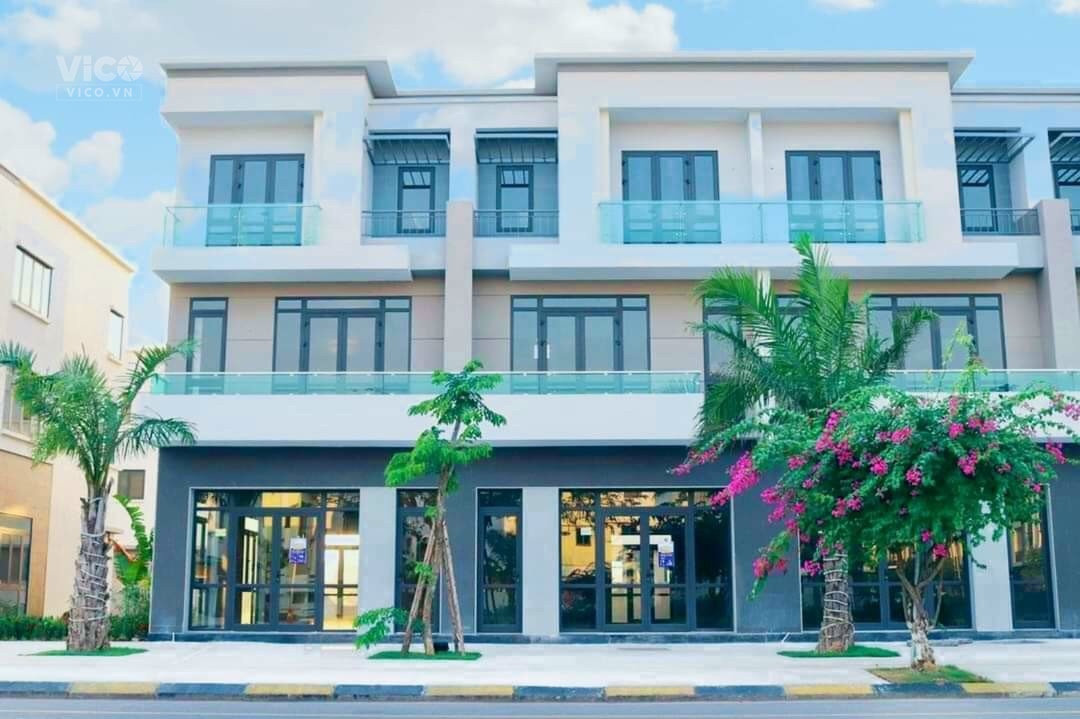 Chủ nhà cần bán gấp căn shophouse đường 56m dự án Centa City, nhiều tiện ích