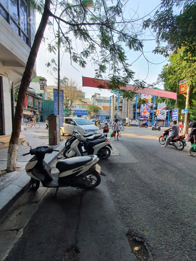 Bán nhà Mặt phố Yên Bái, Hai Bà Trưng Kinh doanh, Ô tô